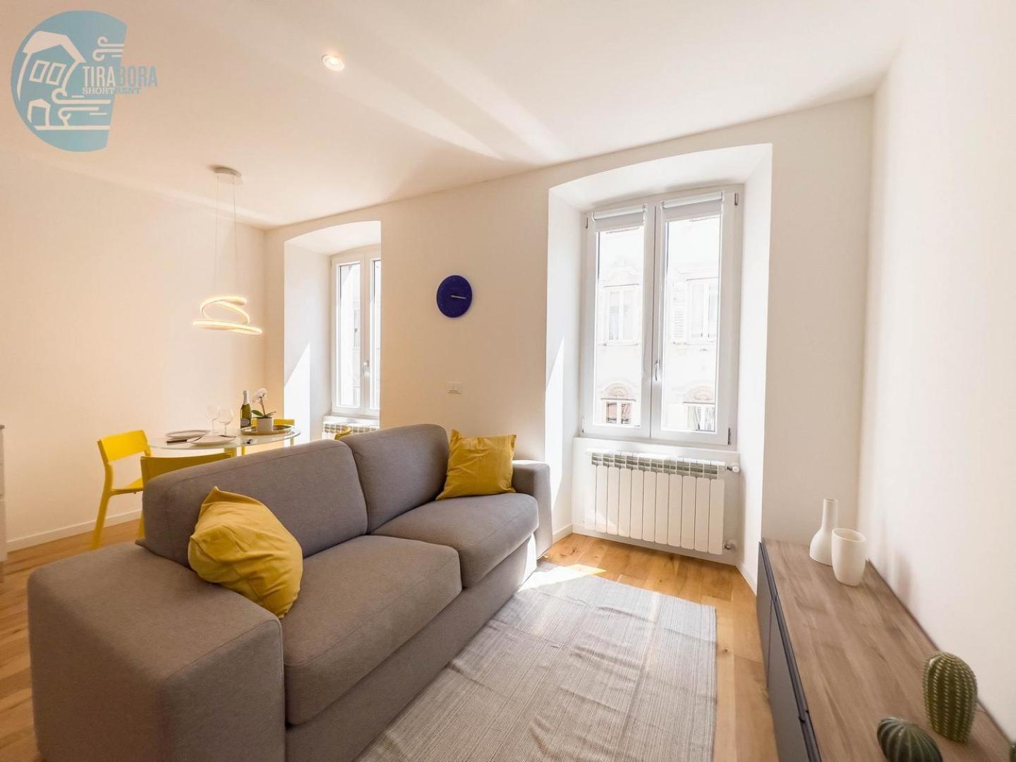 Cassa Di Risparmio 11 Tirabora Short Rent Trieste Exterior foto